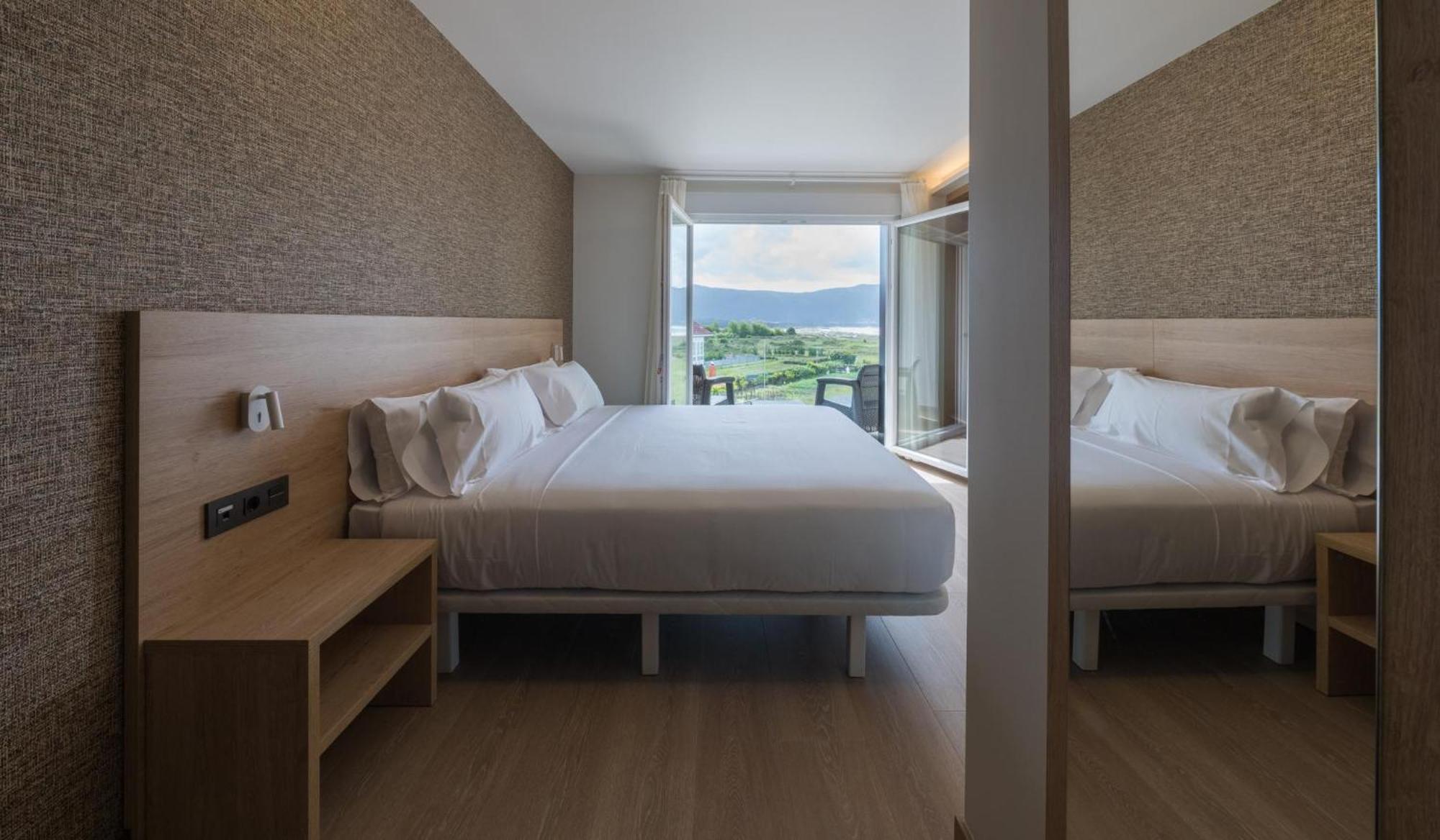 Hotel Spa Meiga Do Mar Caldebarcos エクステリア 写真