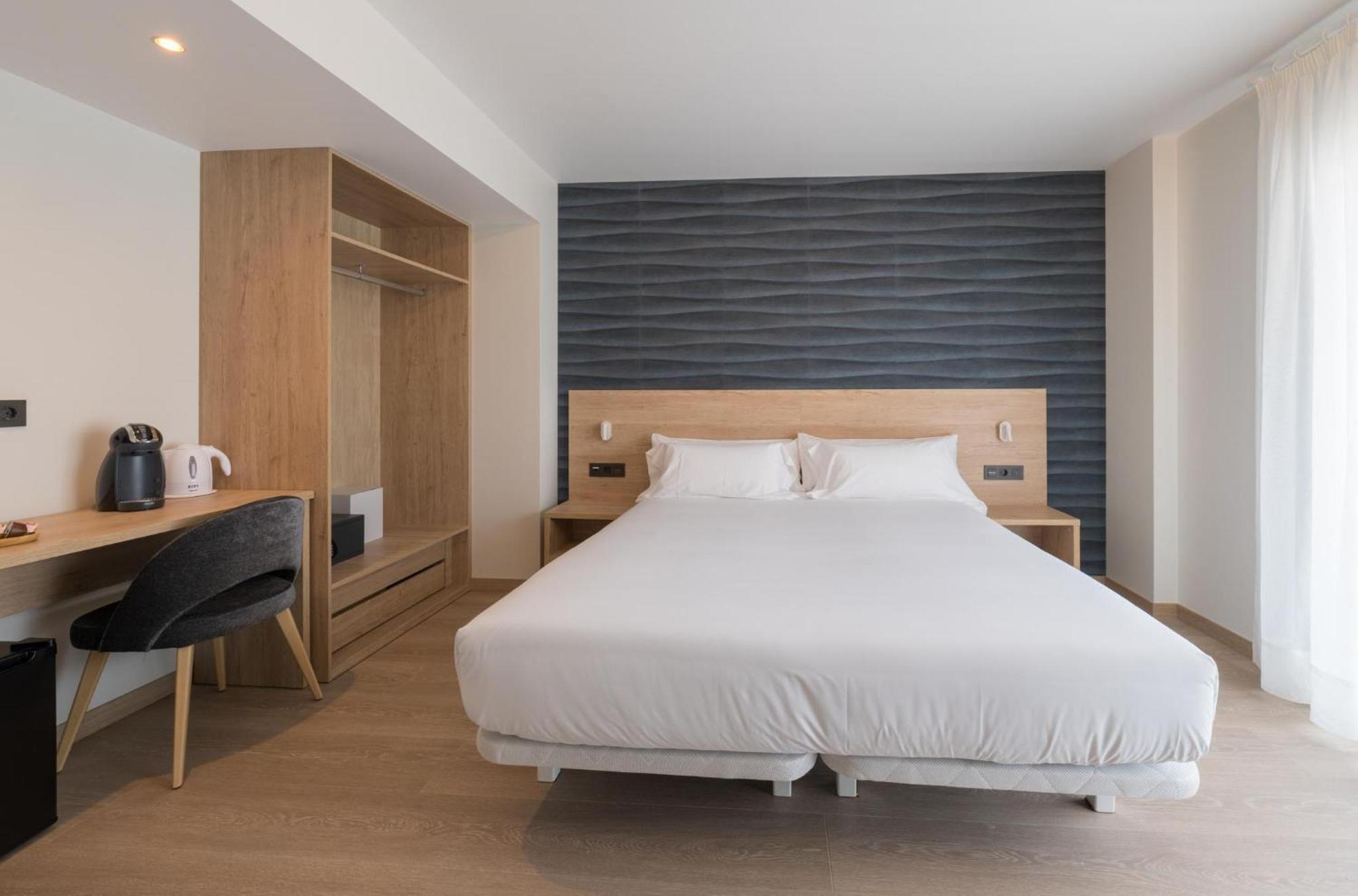 Hotel Spa Meiga Do Mar Caldebarcos エクステリア 写真